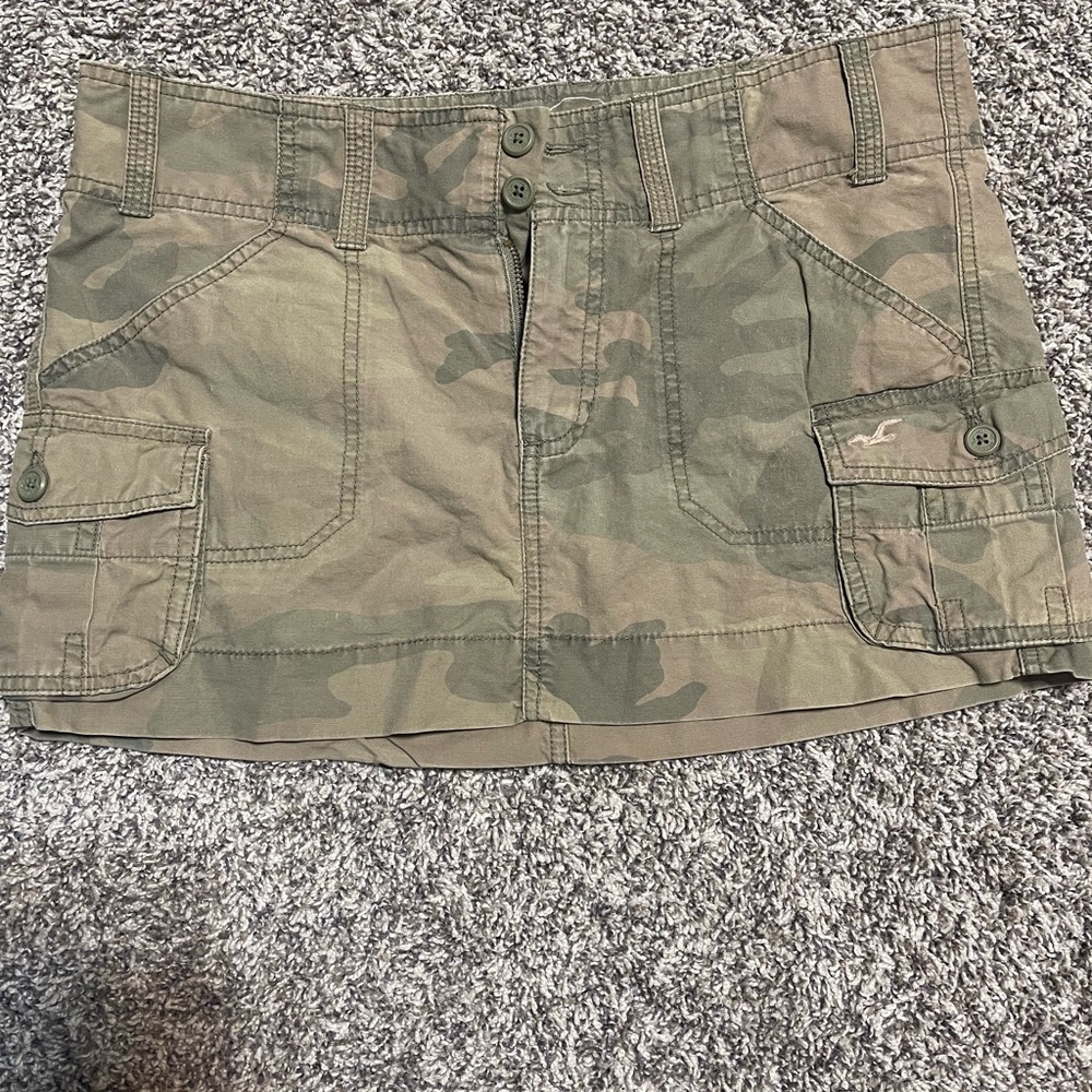 Hollister camo skirt